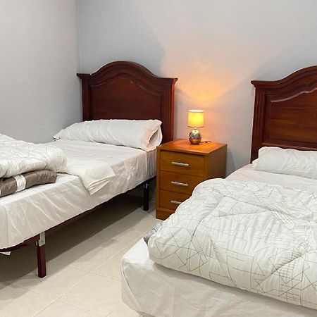 Suite Bahia Севилья Экстерьер фото
